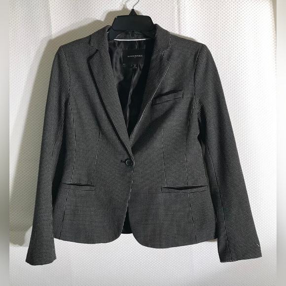 Banana Republic Jackets & Blazers - Banana Republic Black and White Checkered Blazer